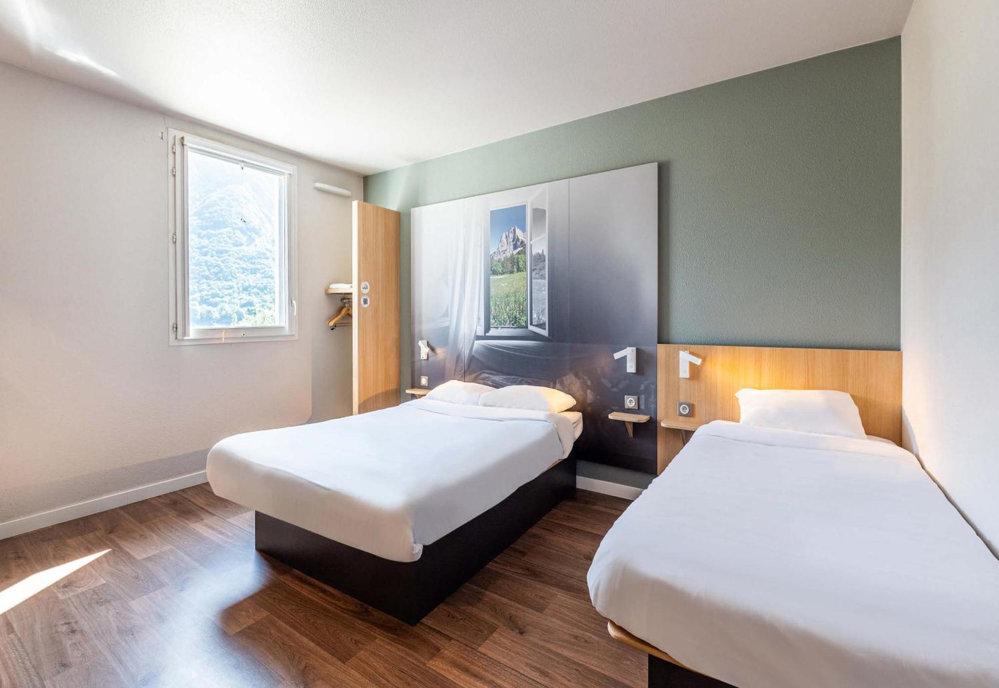 B&B Hotel Saint Jean De Maurienne Sainte-Marie-de-Cuines Bagian luar foto